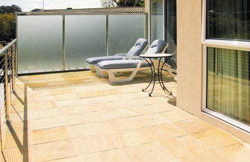 Portsea Apartment | Top Deck Apartment: 1 BR, 1 BA in Portsea, Sleeps 2