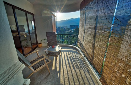 Huay Kaew Apartment | Top Design High Floor Condo, Spectacular Views, Pool, Near Nimmanhemin