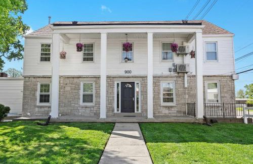 Audubon Apartment | Top Floor Apt Near Churchill Downs & Expo Center