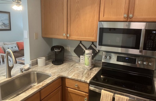 Manteo Condo | Top-floor condo near attractions with sound views, balcony, washer/dryer, AC