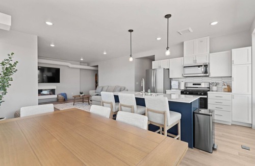 Lake City Condo | Top floor end unit with covered porch overlooking Lake Pepin - Unit 301
