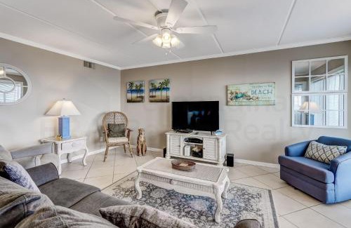 Ocean Cay House | Top floor Oceanfront condo that has spectacular ocean views and sunrises. This condo sleeps 6.