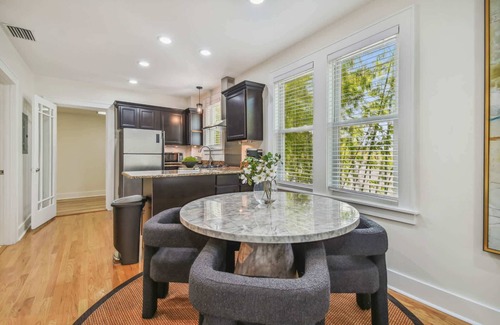 Crescent Lake Apartment | Top Floor - Sun Filled Home - Jacuzzi - Pets Ok