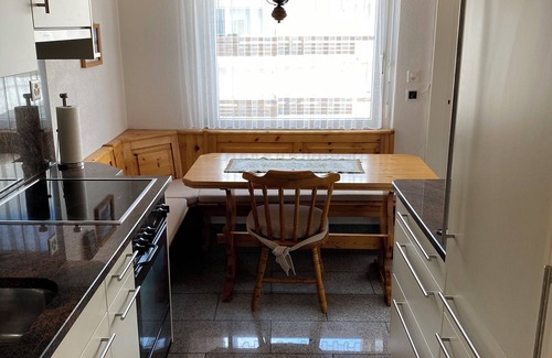 Davos Apartment | Top location right next to the Jakobshorn cable car, ideal for sports enthusiasts and hikers