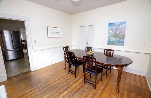 Old North End Apartment | Top of Church Street Roost 2