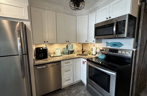 Panama City Beach Apartment | Top of the Gulf 317 - Beach Front Resort - Ocean View Studio Condo