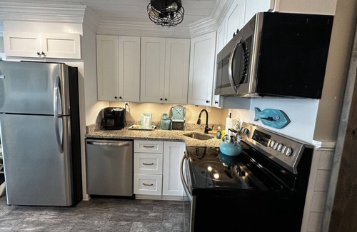 Panama City Beach Apartment | Top of the Gulf 317 - Beach Front Resort - Ocean View Studio Condo