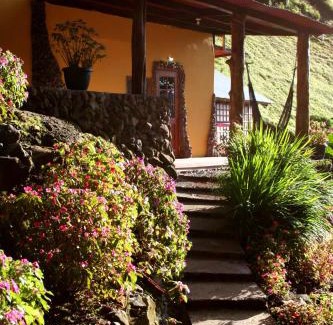 Cerro Punta Ski Chalet | Top Of The Mountain - The Eagles Nest