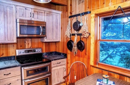 Borden Ski Chalet | Top of the Rock