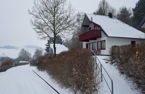 Reimboldshausen House | Top well-kept holiday home with great views at the Seepark Kirchheim