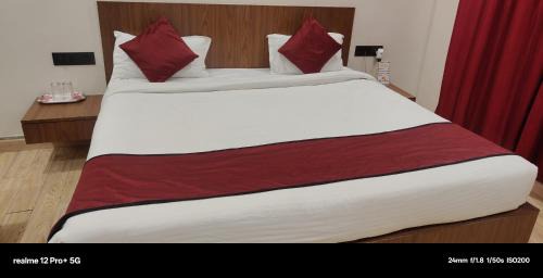 Bilaspur Hotel | Topaz hotel