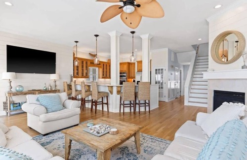 McCutcheon Field House | Topsails Treasure | Oceanfront Luxury | Spa + Pool