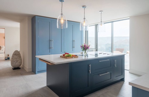 Salcombe House | Topwood - a house that sleeps 10 guests in 4 bedrooms