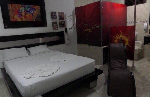 Yumbo Hotel | Torettos