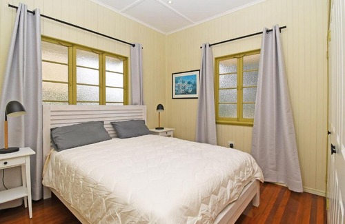 Torquay House | Torquay Treasure