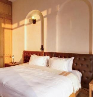 Pong Ta Long Hotel | Toscana Town Square Suites