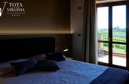 Serralunga d'Alba Hotel | Tota Virginia Antico Podere