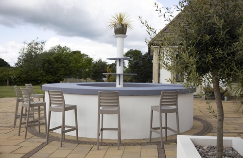 Billingshurst House | Total privacy guaranteed, gated, 50 acres, lake, tennis court, Moto x track.