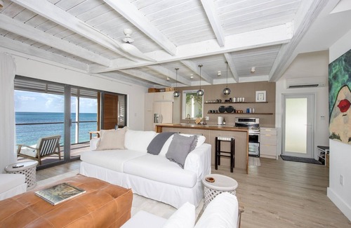 Savannah Sound House | Touch Of Class Estate 5 Bedroom Estate