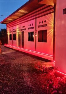 Sap Yai Hotel | Touch the Wind