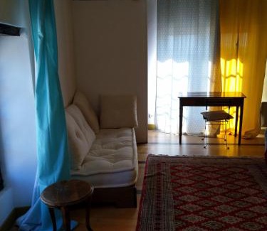 Chauvigny Apartment | Tour Duguesclin