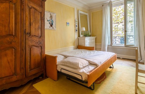7th Arrondissement Apartment | Tour Maubourg, by Veeve