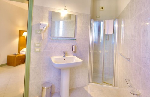 Seniga Hotel | Touring Hotel