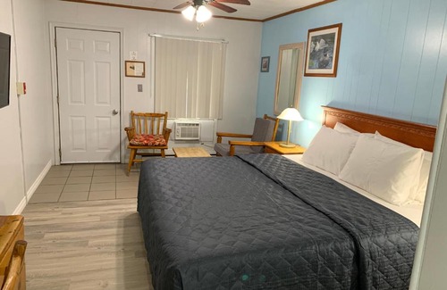 Parry Sound Hotel | Town & Country Motel