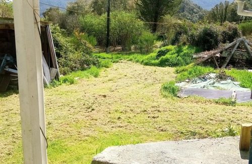 Blackball House | Town edge art studio and stay.