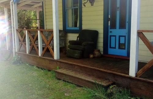 Blackball House | Town edge art studio and stay.