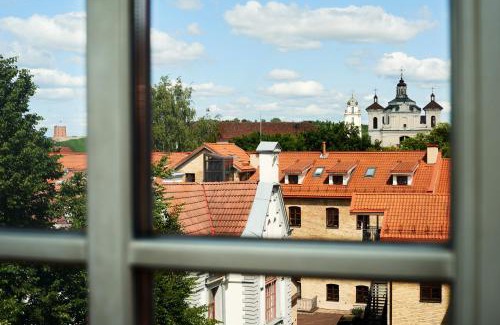 Old Town Apartment | Town Hall Apartments