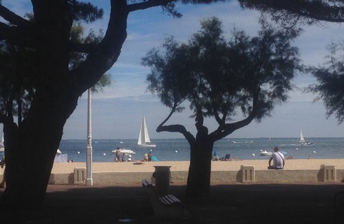 Arcachon House | Town house for rent in the heart of town, within walking distance of beach and town center.
