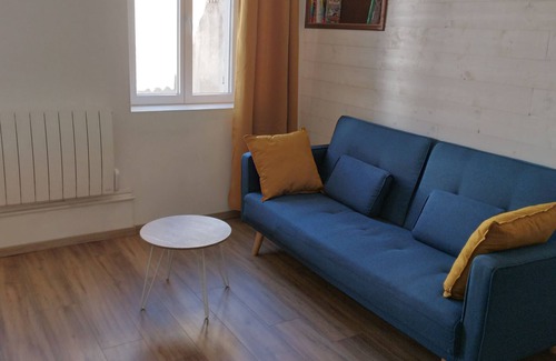 Lavelanet House | Town house