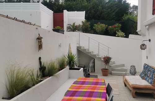 Saint-Pierre-d'Irube House | Town house with swimming pool - PAYS BASQUE - close to Bayonne
