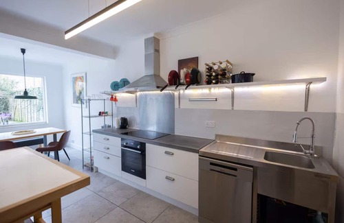 Bruce Grove House | Town House - Great Transport Links