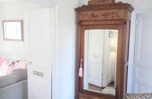 Montemboeuf House | Town House in the Centre of Montemboeuf. All Facilities Within Meters