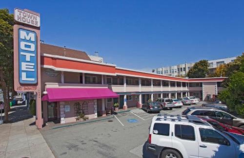 Marina District Hotel | Town House Motel
