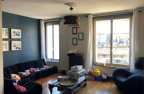 Poincare - Foch - Anatole France - Croix de Bourgogne House | Town house near train station
