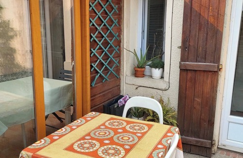 Beaulieu - Maladrerie - Saint-Paul House | Town house with veranda and courtyard, near town center Ideal for families or couples!