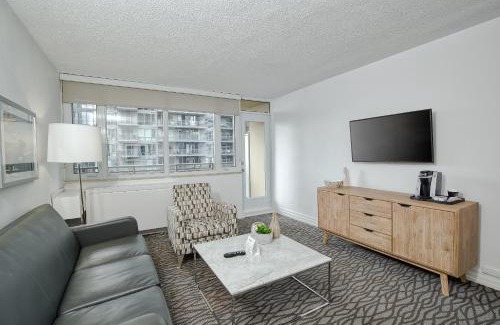 Church and Wellesley Hotel | Town Inn Suites Hotel