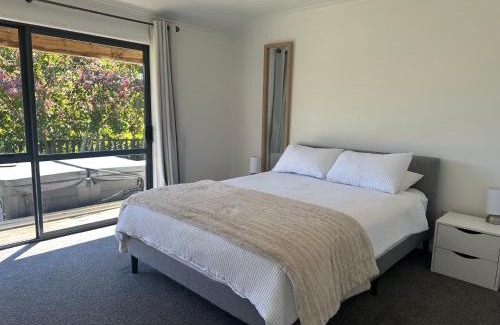Takaka House | Town location, rural stay