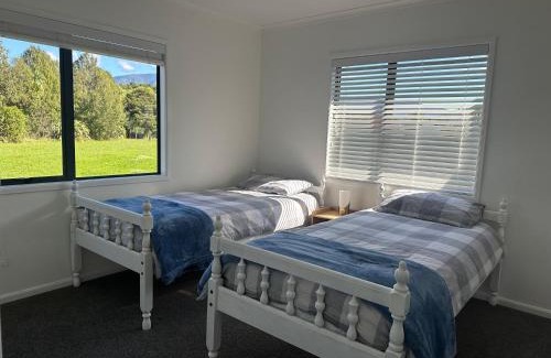 Takaka House | Town location, rural stay