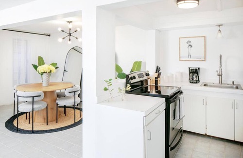 Estate Enighed Apartment | Town Walk, Beach Steps, Sea View