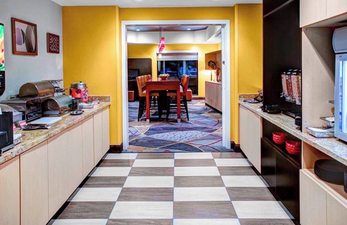 Greenacres Hotel | Towneplace Suites Bakersfield West