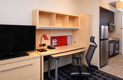 Greenacres Hotel | Towneplace Suites Bakersfield West