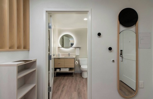Chilliwack Proper Village West Hotel | TownePlace Suites by Marriott Chilliwack