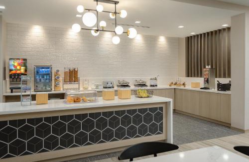Oakley Hotel | TownePlace Suites by Marriott Cincinnati Oakley
