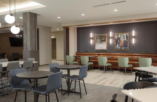 Oakley Hotel | TownePlace Suites by Marriott Cincinnati Oakley