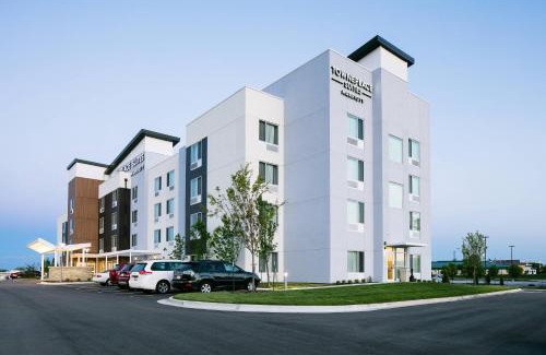 Waldron Hotel | TownePlace Suites by Marriott Kansas City Airport
