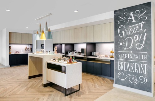 Summit Corners Hotel | TownePlace Suites by Marriott Oconomowoc